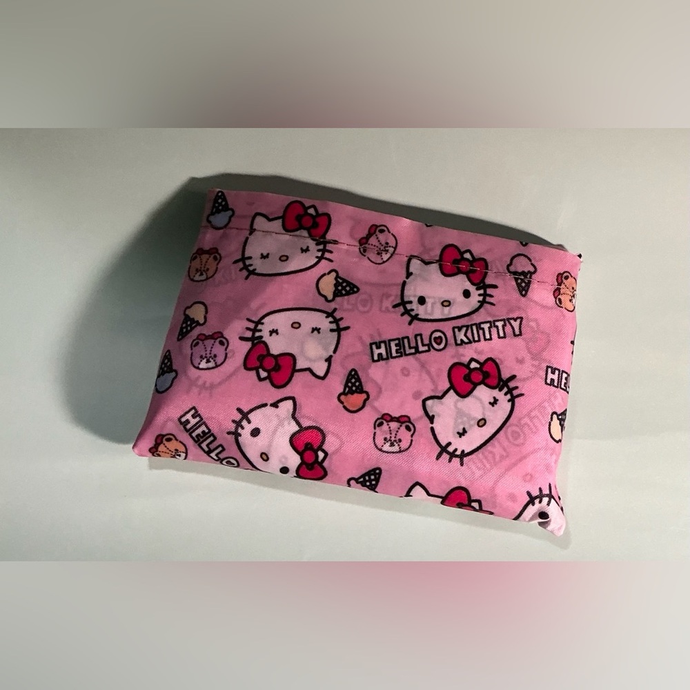 Hello Kitty Pink nylon shopper bag.